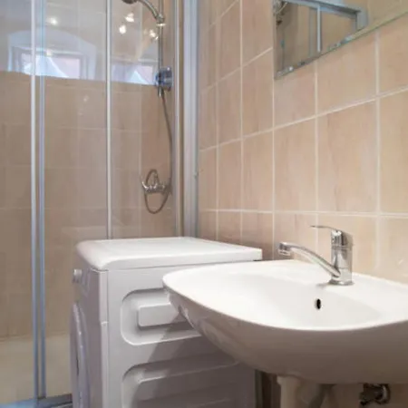 Romantic Flat Pressburg