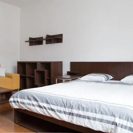 Romantic Flat Pressburg
